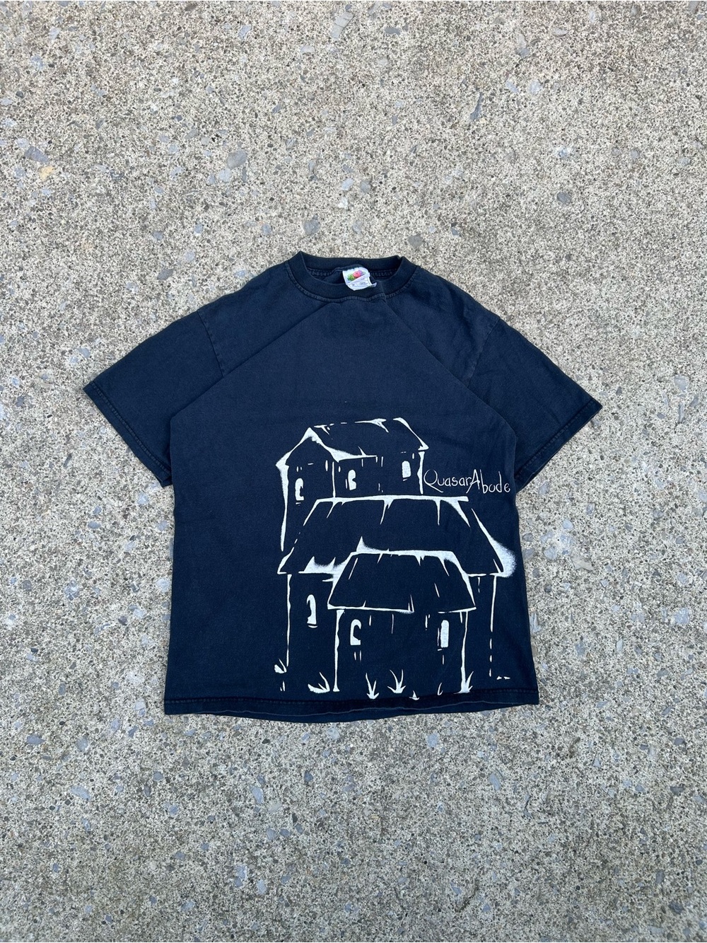 Vintage Fruit of the Loom Black Graphic Short Sleeve Tee “quasar Abado”